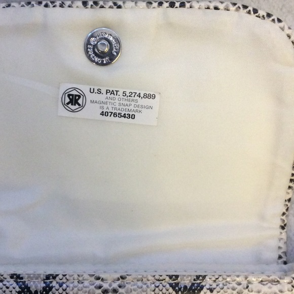 NWOT H&M faux snakeskin mini neck/crossbody bag - Picture 9 of 11